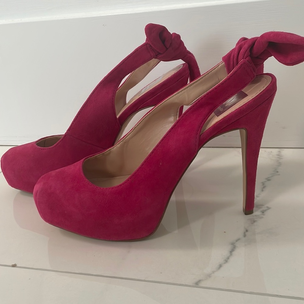 DV by Dolce Vita Platform Pump
